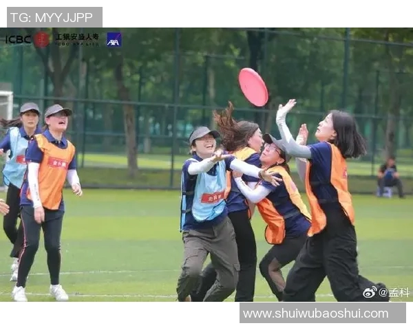 飞盘之舞:深入深圳飞盘队的灵活战术与团队精神探讨